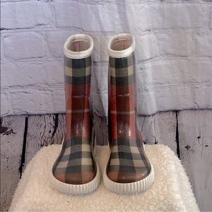 “BURBERRY” Kids Rain boots…Sz 11/12…